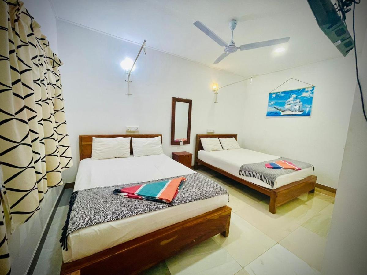 Trinco Star Cabana Trincomalee Buitenkant foto