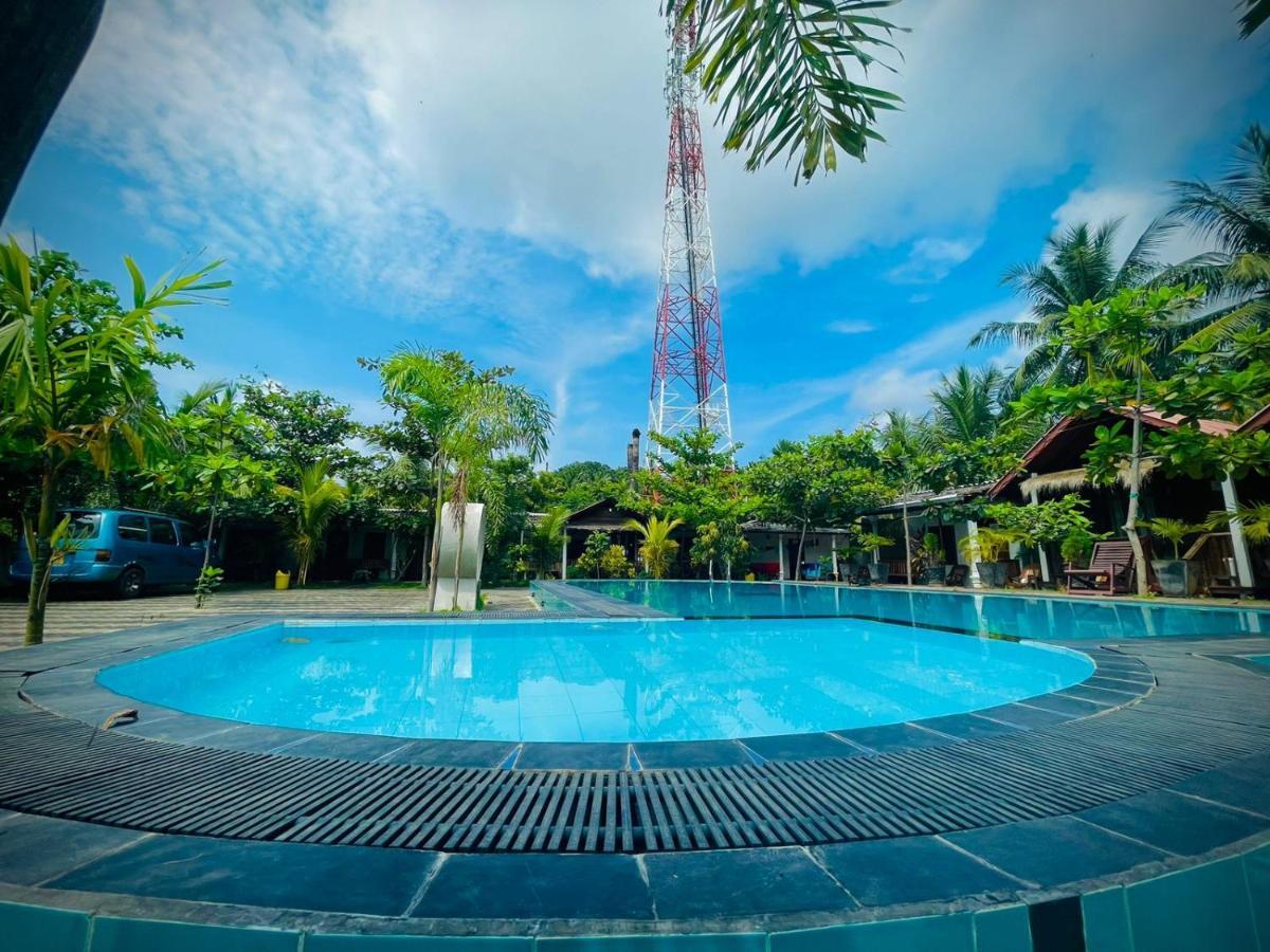 Trinco Star Cabana Trincomalee Buitenkant foto