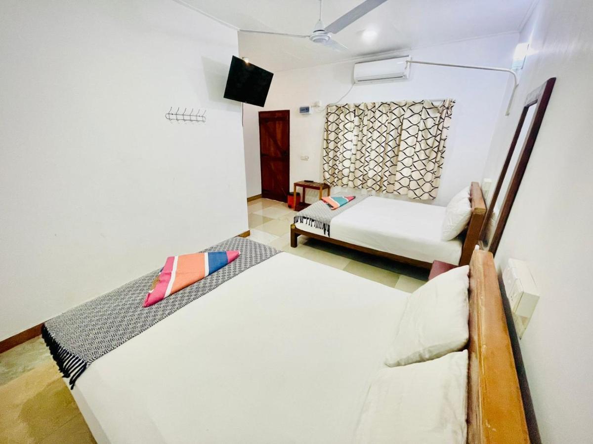 Trinco Star Cabana Trincomalee Buitenkant foto