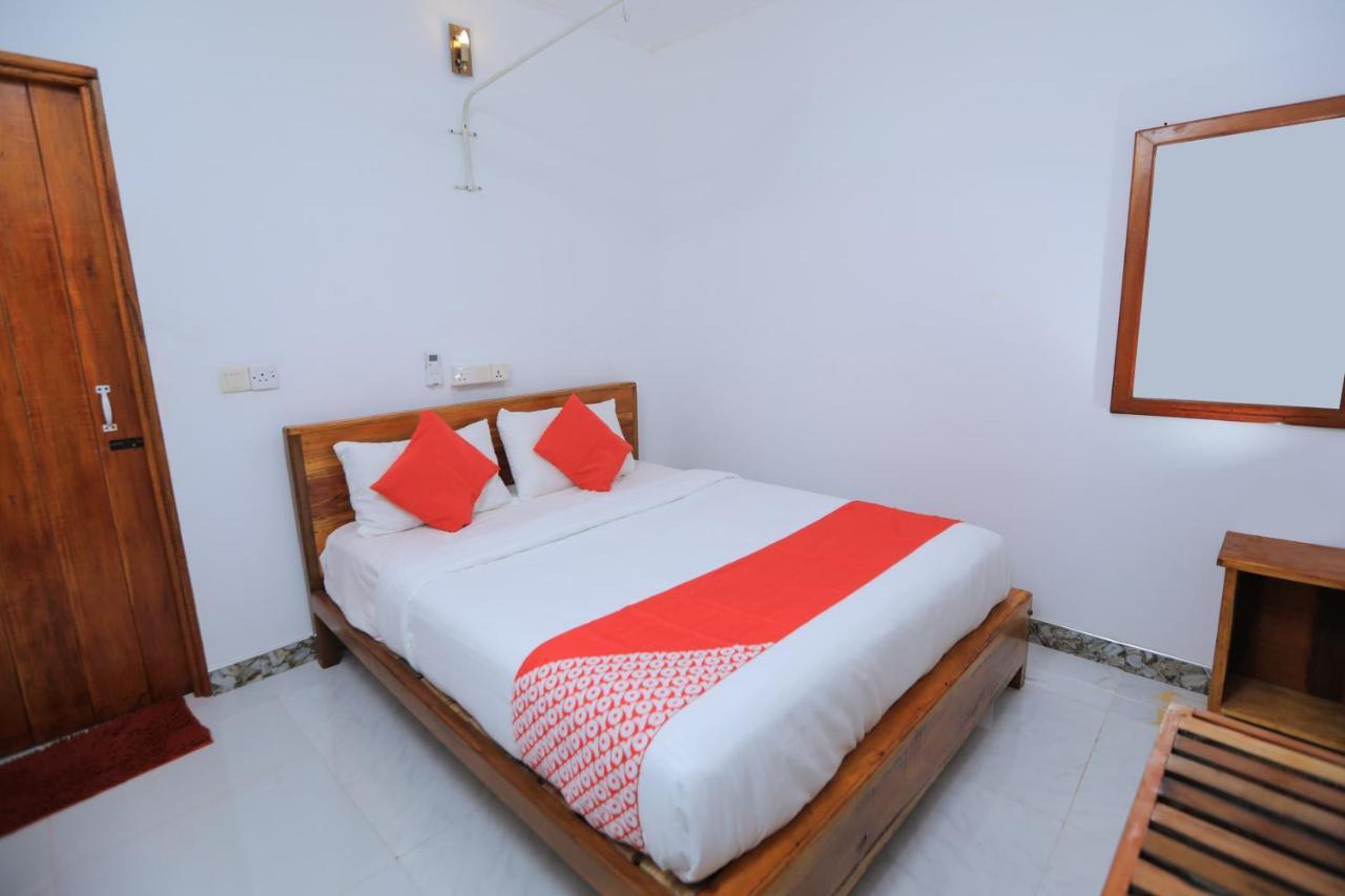 Trinco Star Cabana Trincomalee Buitenkant foto